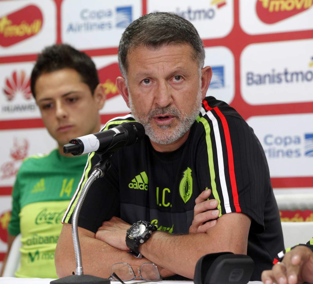 La única derrota que ha sufrido Osorio fue la estrepitosa caída ante Chile durante la Copa América. (ARCHIVO)