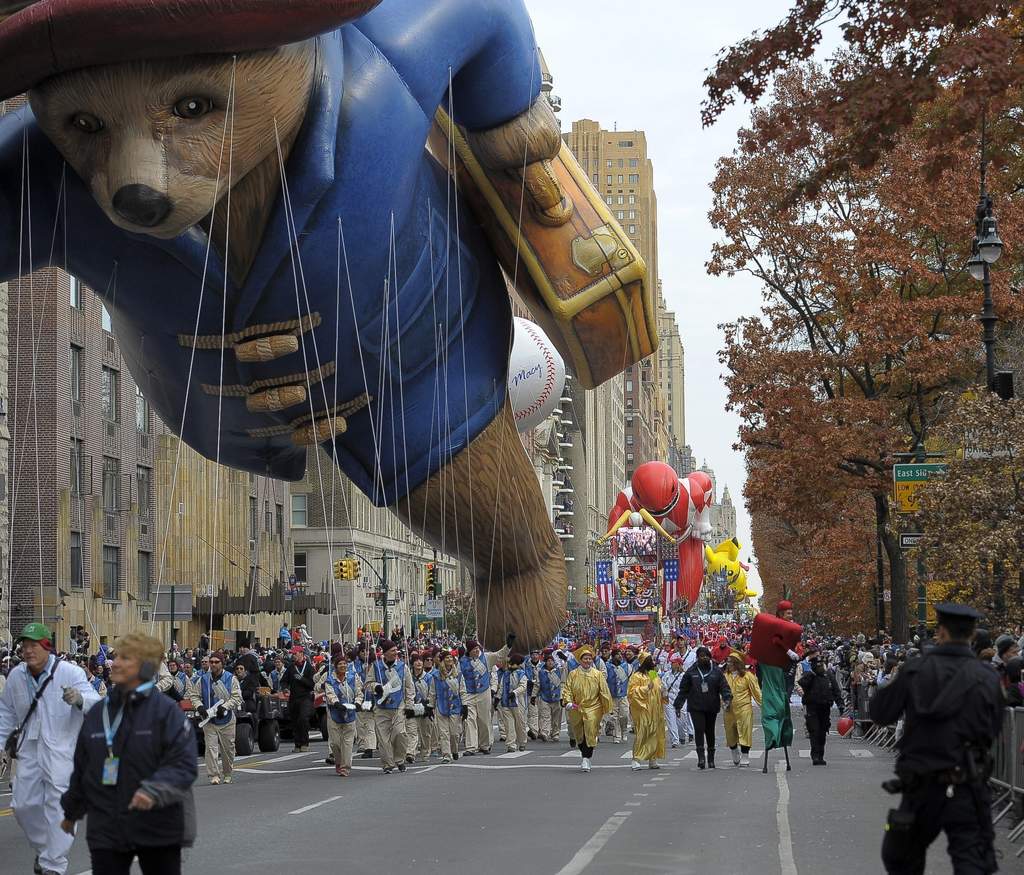 Las calles de Nueva York se llenaron de color con el desfile de Macy's. (AP) 