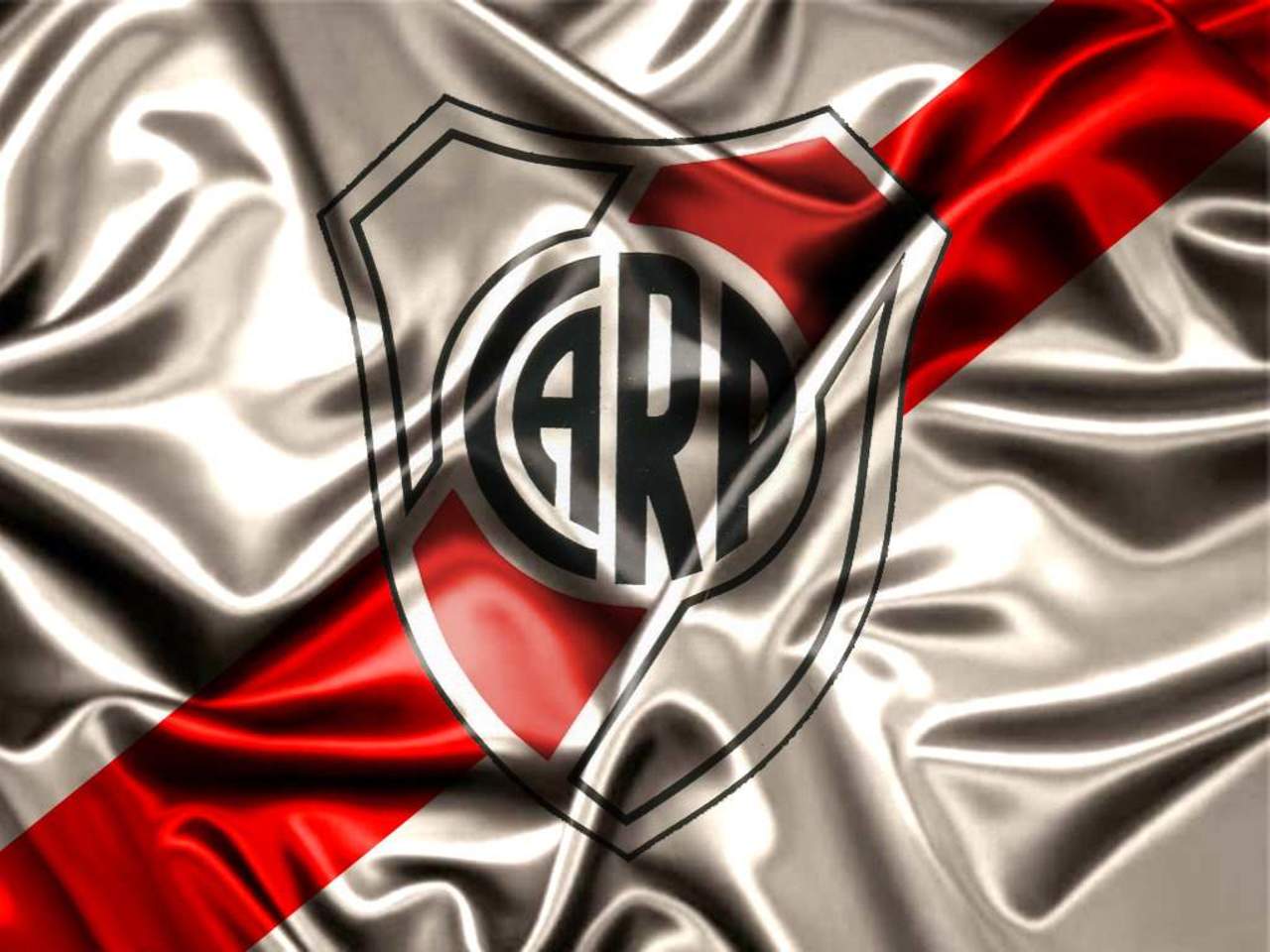 River Plate y Gimnasia y Esgrima La Plata realizarán esta noche un minuto de silencio en homenaje al club brasileño antes de disputar la semifinal de la Copa Argentina.
