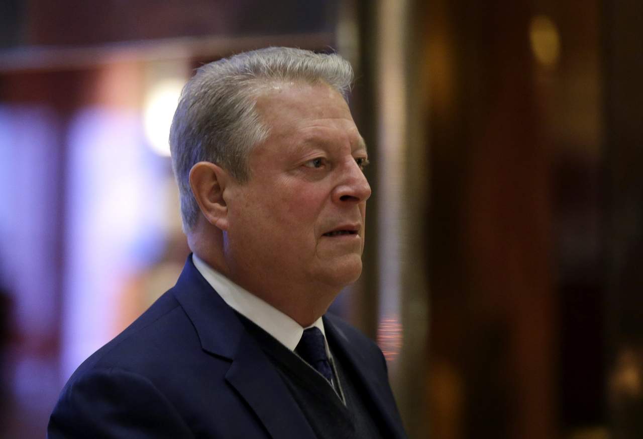 La sorpresiva reunión entre Gore y Trump sucedió en la Torre Trump, en Nueva York, donde el presidente electo mantiene sus oficinas. (EFE)