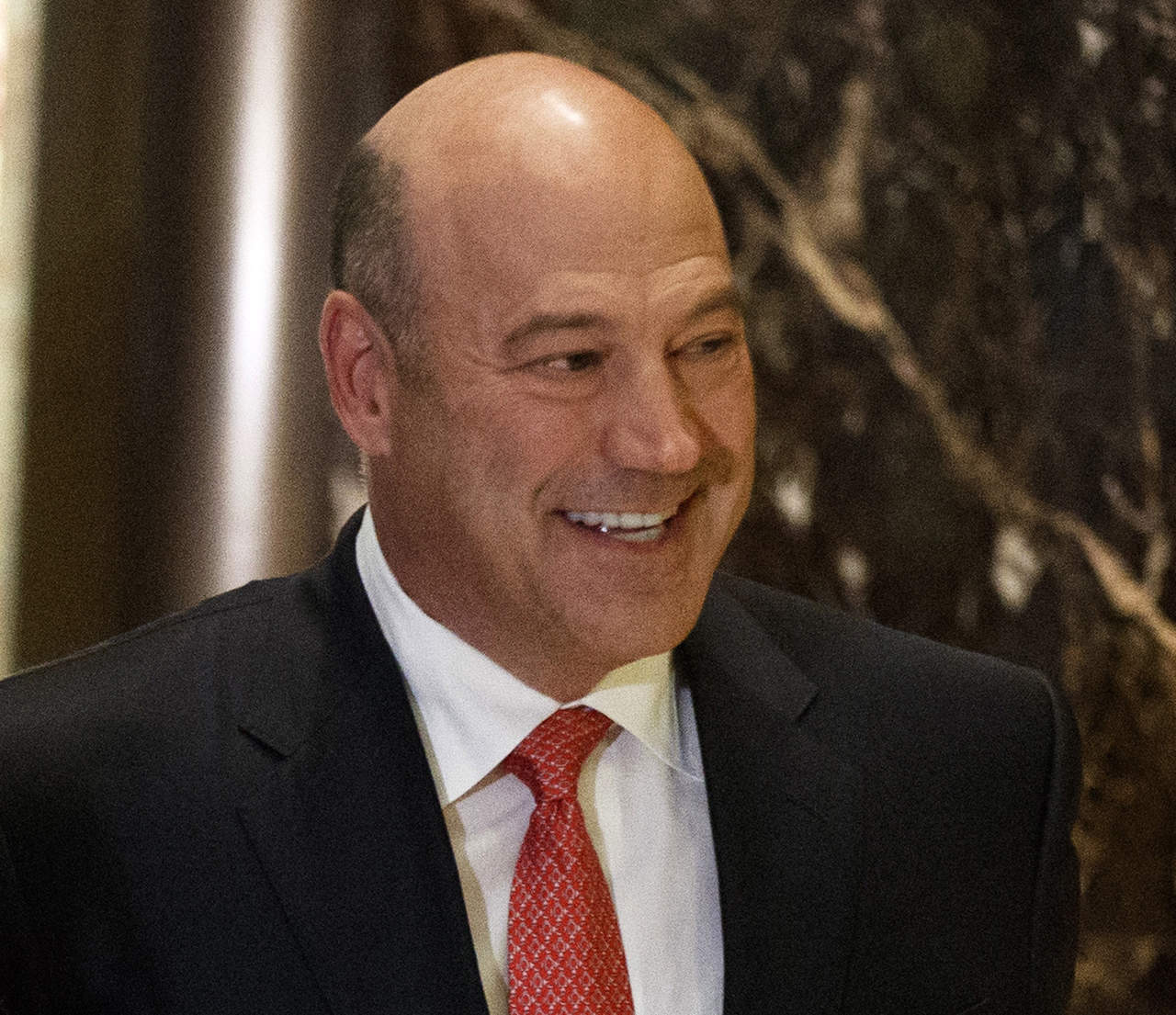 Cohn, de 56 años, encabezaría el Consejo Económico Nacional de la Casa Blanca, un cargo que requeriría que dejase su empleo de 21 millones de dólares anuales como principal ejecutivo operativo del Goldman Sachs Group Inc. (AP)