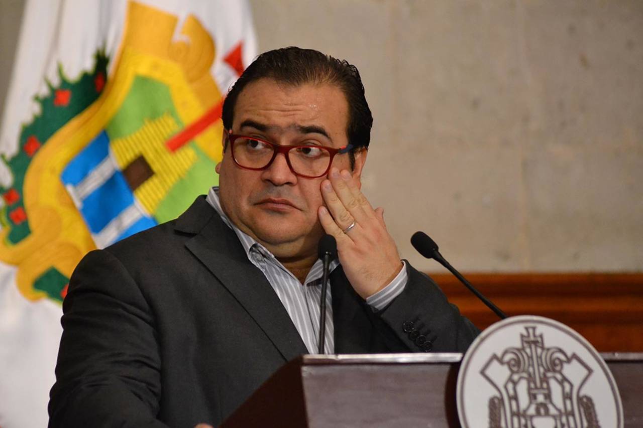 Ejemplo. Javier Duarte dejó a Veracruz en una crisis financiera en todas las dependencias estatales.