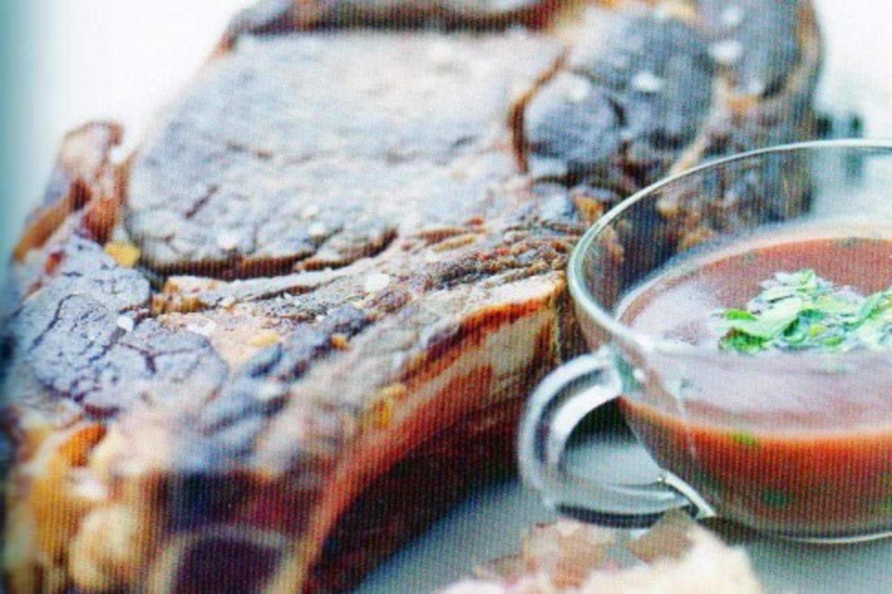 Chuletas de buey con tuétano