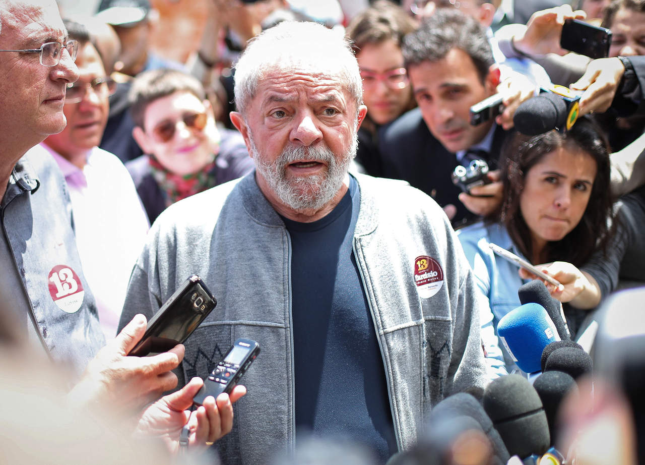 Un cerco judicial que amenaza con condenarle y dejarle fuera de la carrera presidencial para 2018, cuando Lula tiene la intención de optar a un tercer mandato, según él mismo ha revelado en varias ocasiones. (ARCHIVO)