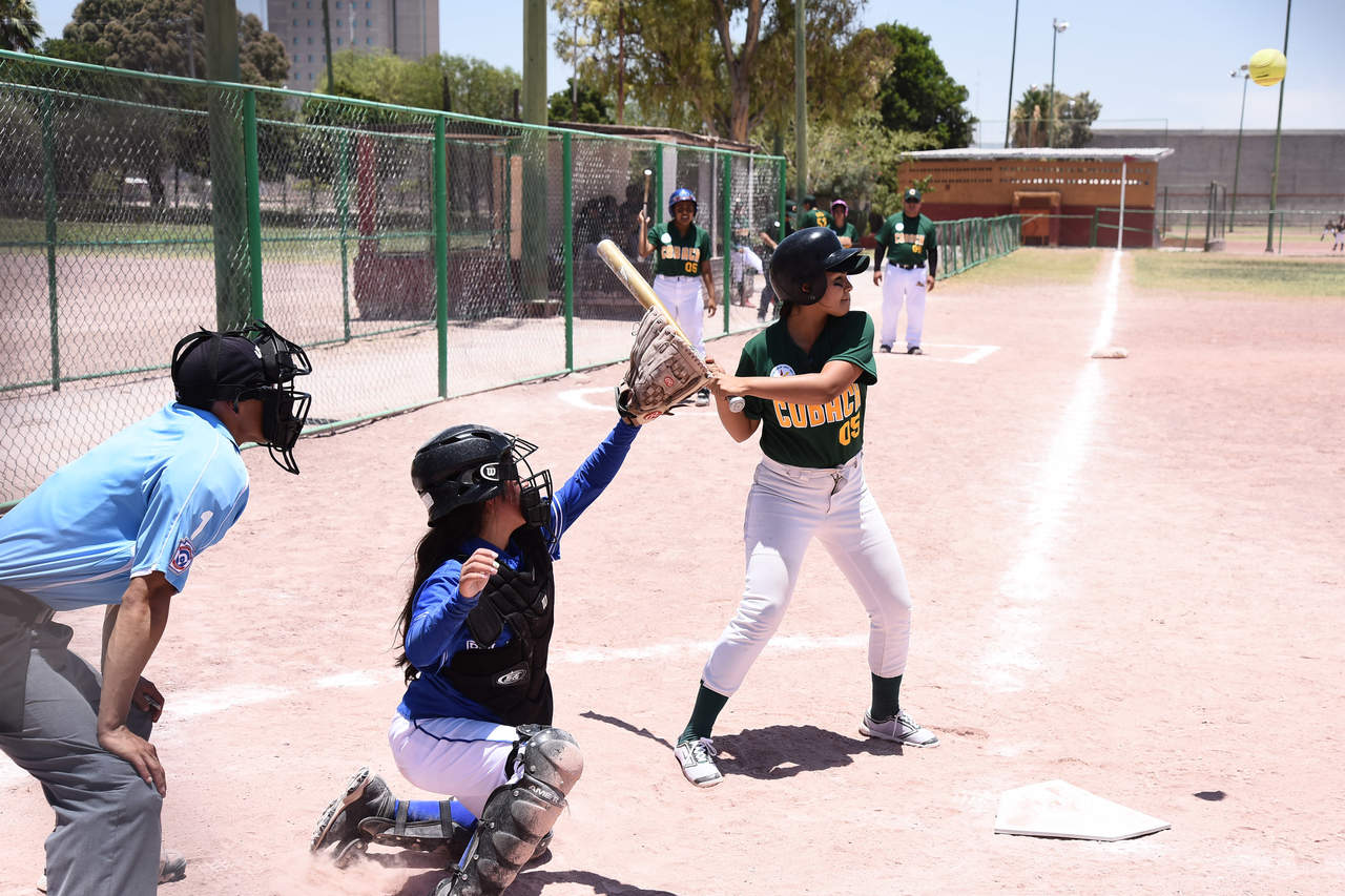 Termina temporada de la Liga Municipal de Softbol Femenil