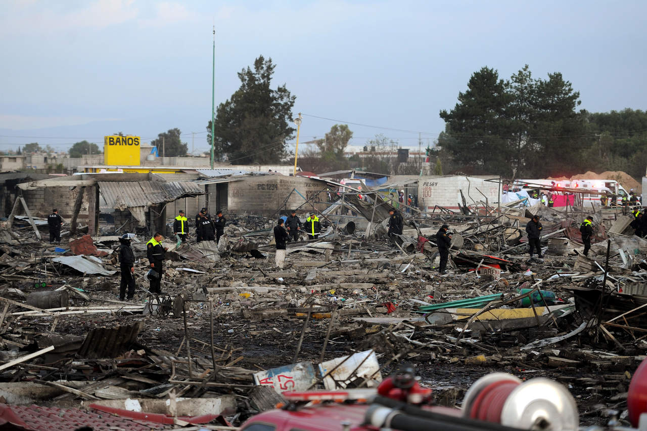 El Mercado de Pirotecnia de San Pablito, en Tultepec, quedó reducido a cenizas por las explosiones que dejaron 36 muertos y decenas de heridos. (ARCHIVO)

