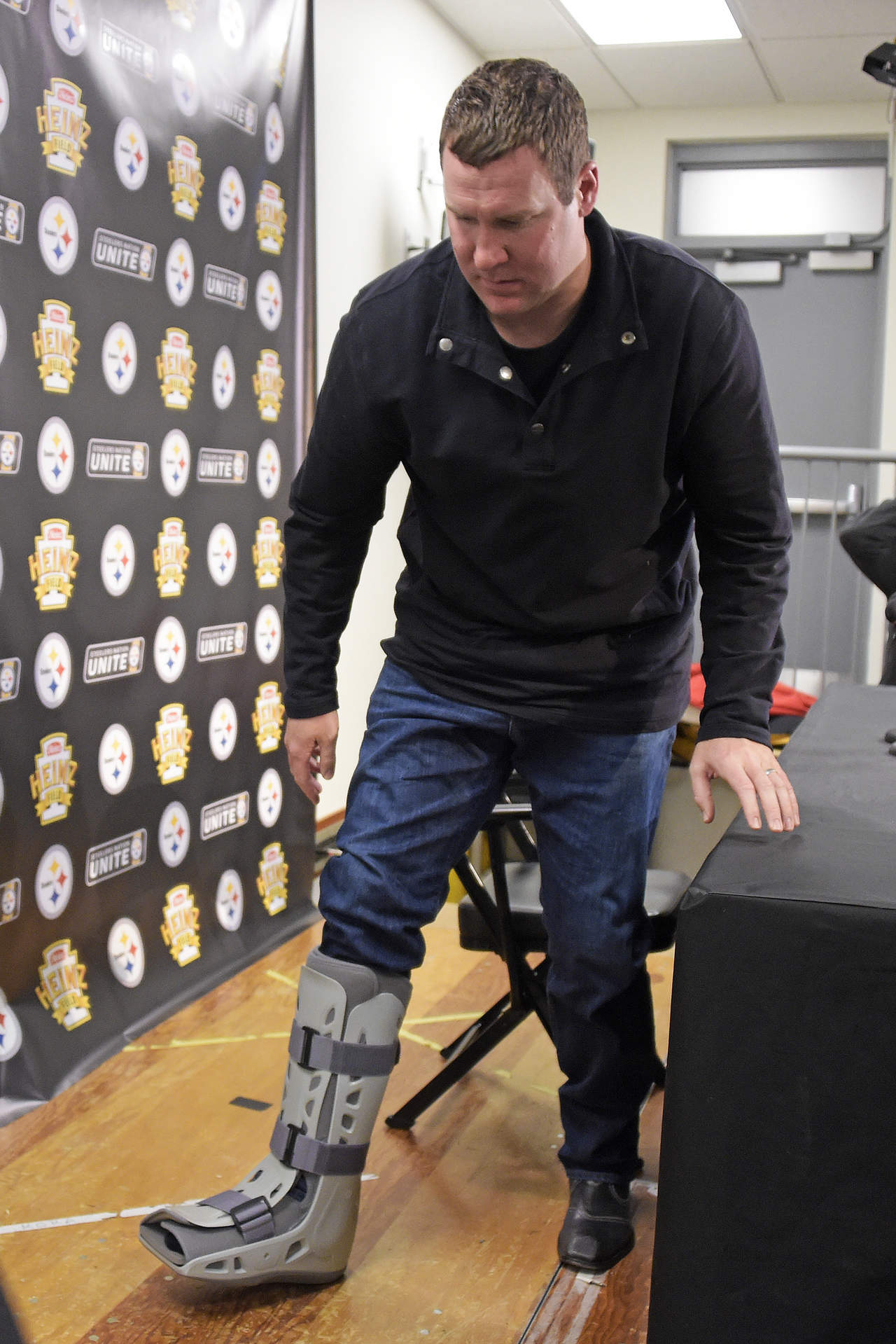 Ben Roethlisberger sufrió una lesión en su tobillo derecho, pero aseguró que jugará ante Kansas City. (AP)