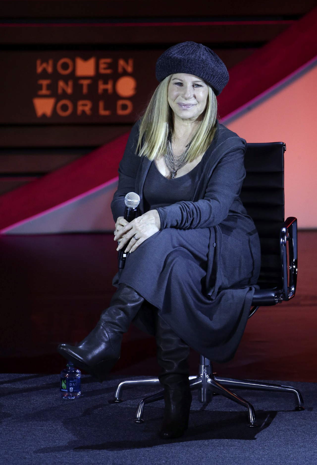 Streisand apoya críticas de Streep hacia Trump