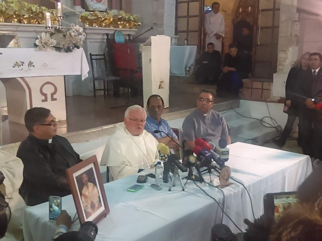 El obispo Vera comentó que aún no se cuenta con información sobre los presuntos homicidas. (EL SIGLO DE TORREÓN)