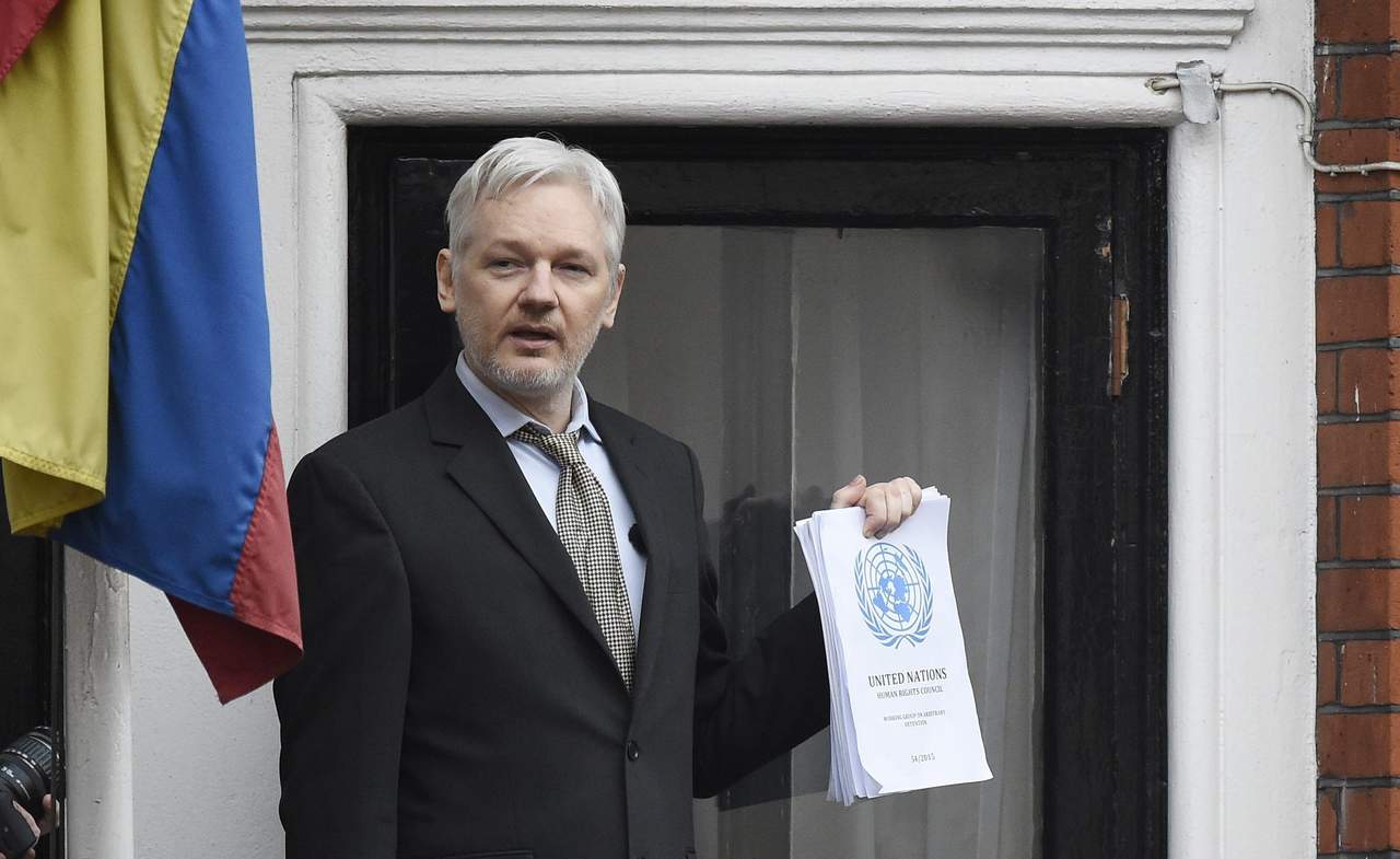 Assange vive asilado desde hace más de cuatro años en la legación de Ecuador de la capital británica a fin de evitar su entrega a Suecia. (ARCHIVO)