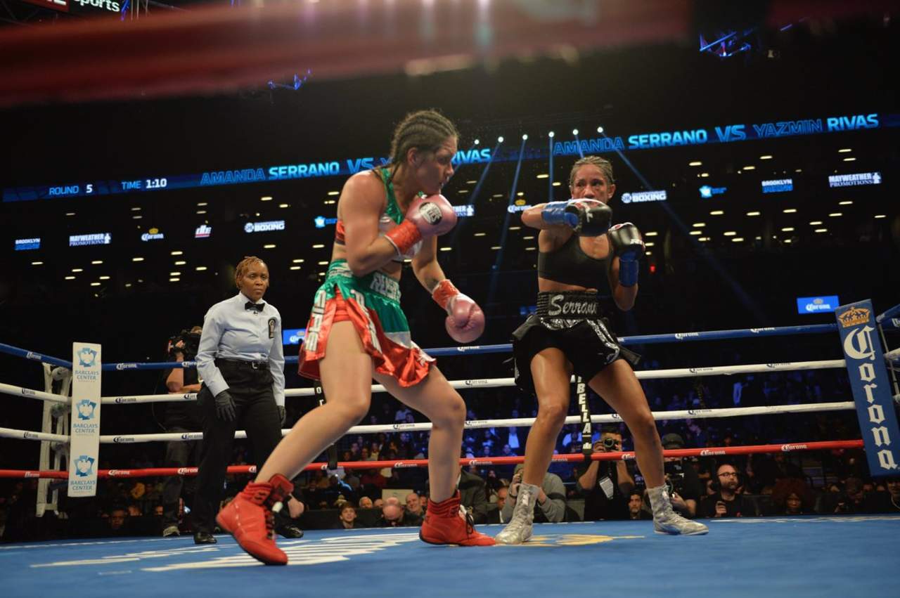 El duelo celebrado en el Barclays Center en Brooklyn, Nueva York, no decepcionó a los asistentes, quienes presenciaron de una espectacular contienda de boxeo y la guerra boxística entre México y Puerto Rico. (ESPECIAL)