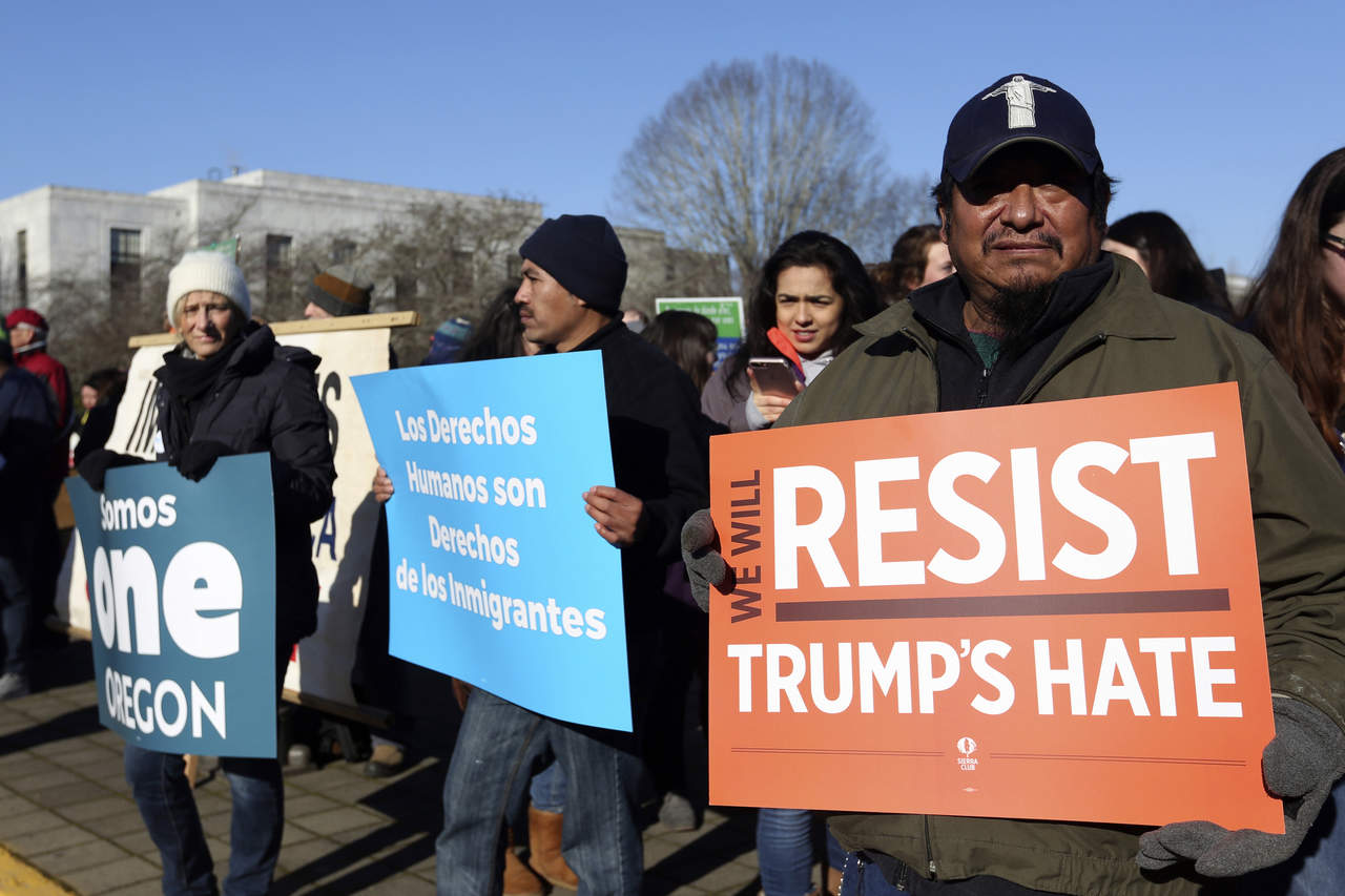 Sin frío. En Oregon, varios migrantes salieron a las calles para protestar contras las medidas que impondrá Trump