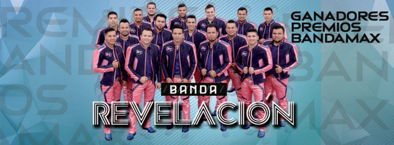 Originaria de Mazatlán, Sinaloa, México, la banda está conformada por 17 músicos. 