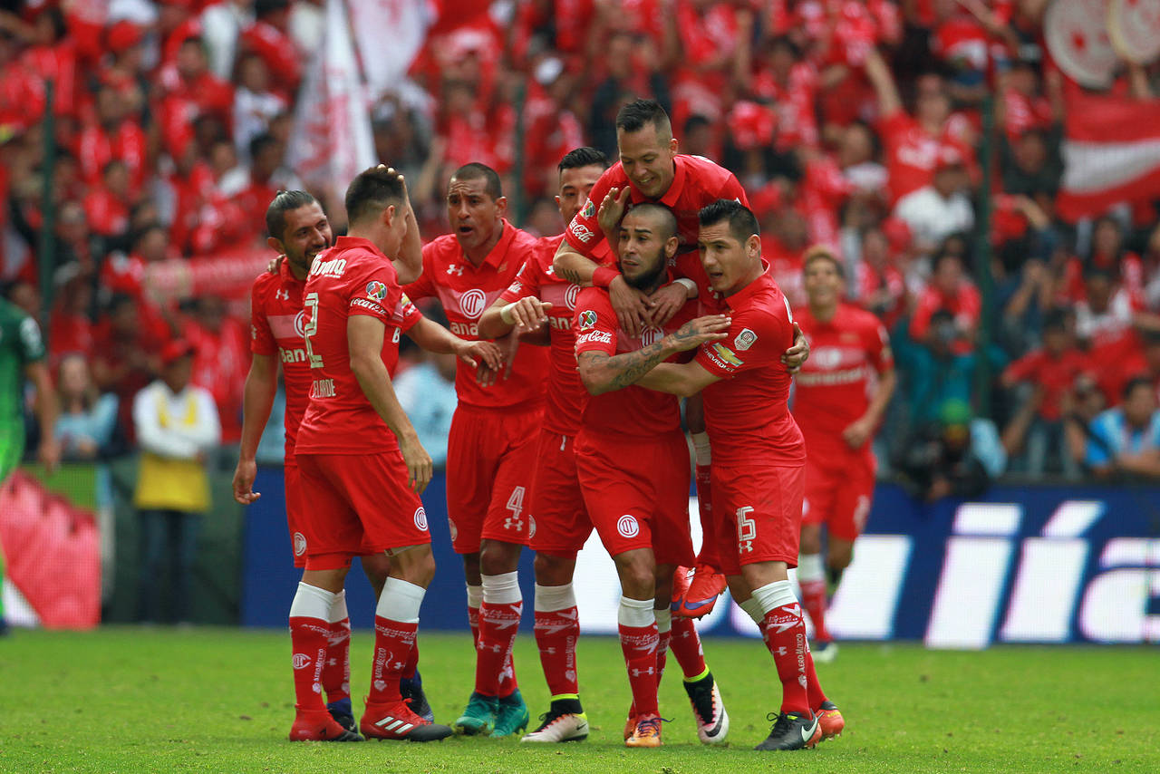 Los Diablos Rojos quieren extender su buen momento futbolístico al torneo de Copa, cuando hoy enfrenten al Celaya. Se abre la activad en la Copa MX del Clausura 2017