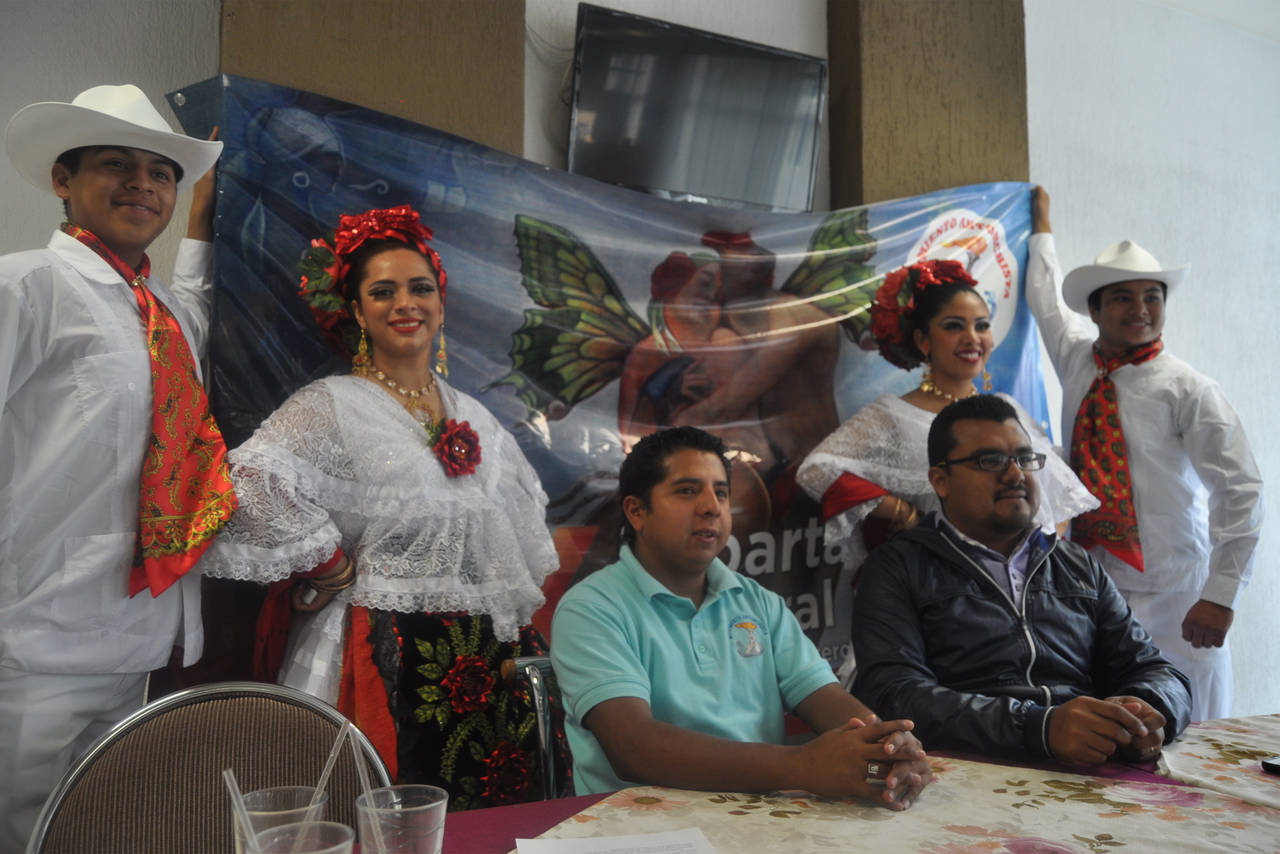 Encuentro. Un total de 250 jóvenes laguneros participarán en la Espartaqueada Cultural Nacional a realizarse en Puebla. (GUADALUPE MIRANDA)
