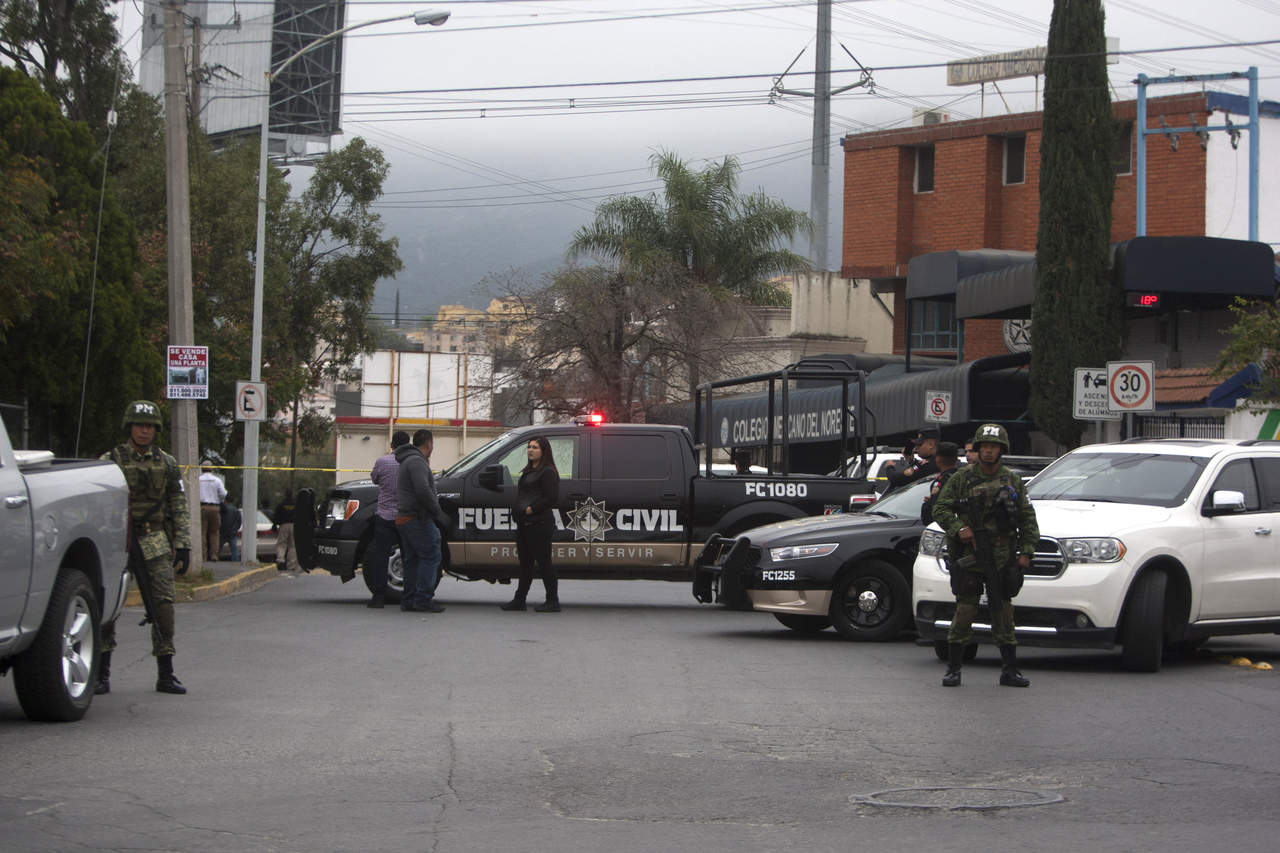 Esta mañana un menor atacó a balazos a tres compañeros y una maestra en una escuela en Monterrey. (EFE) 