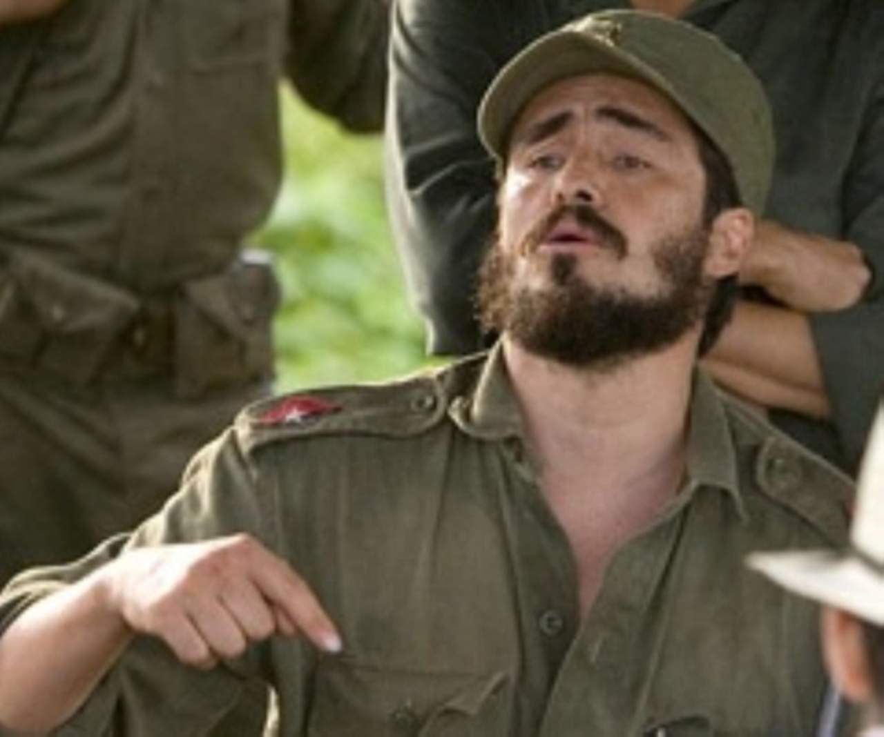 El actor encarnó a Fidel Castro en la película dirigida por Steven Soderbergh sobre el 'Che' Guevara. (ESPECIAL)