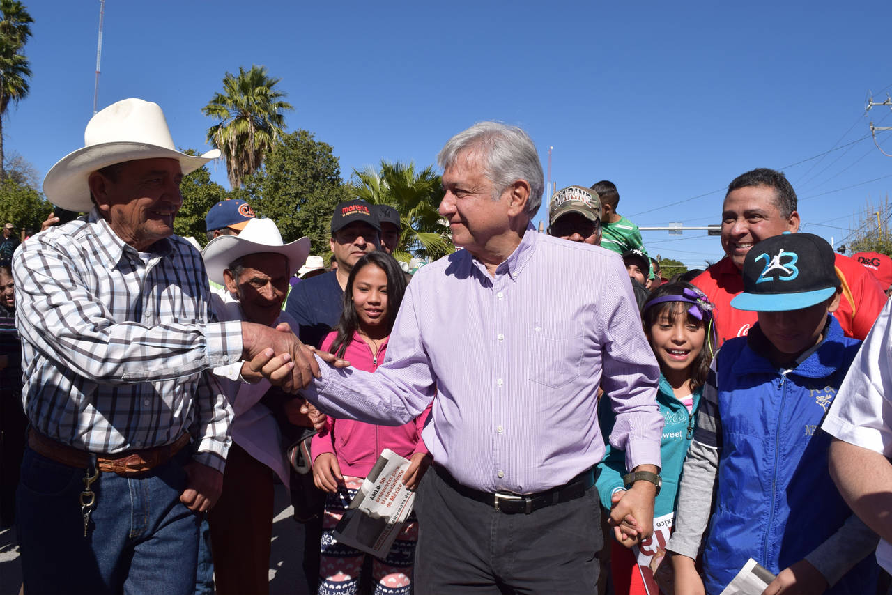 Visita. López Obrador se presentó ante alrededor de 3 mil personas en el municipio de San Pedro. (MARY VÁZQUEZ)