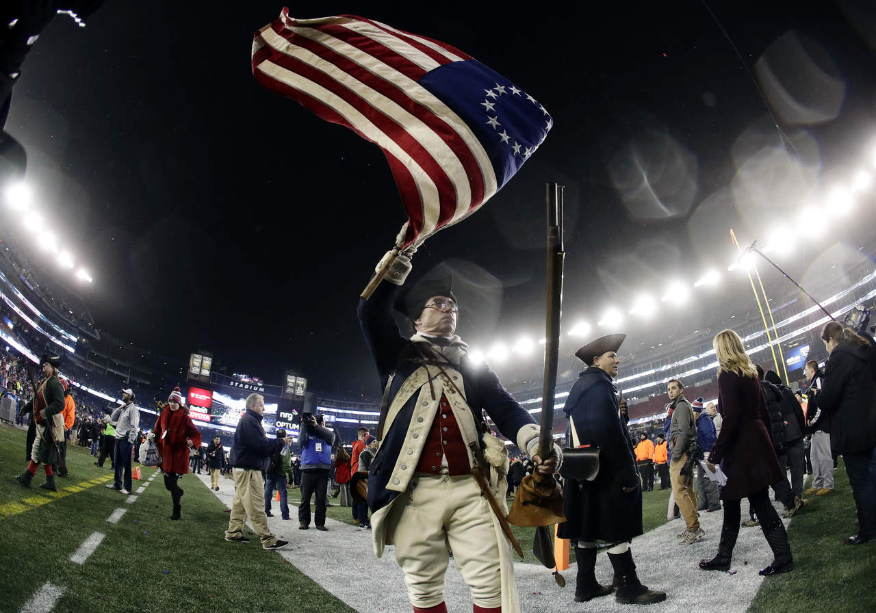 Gran ambiente se vivió ayer en el Gillette Stadium, donde los Patriots
alcanzaron el título de la Conferencia Americana. (AP)