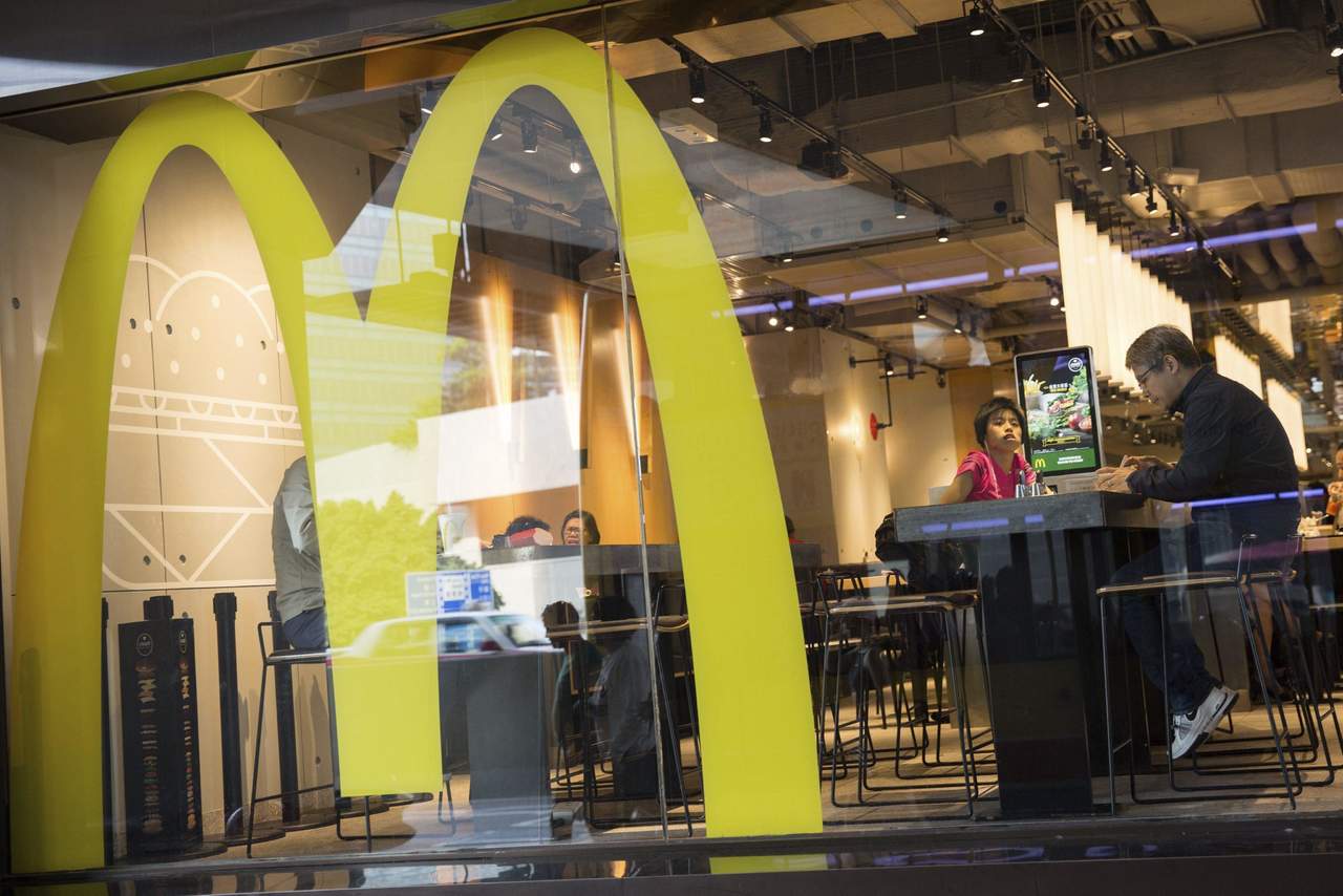 Con la mirada puesta en 2017, McDonald's dice que se concentrará en aumentar la clientela de sus establecimientos. (ARCHIVO)