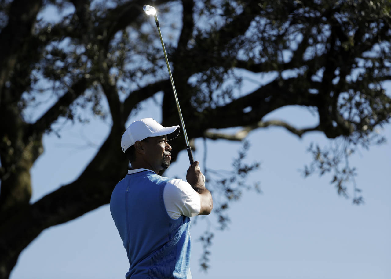 Tiger Woods no estuvo en su mejor forma en su retorno al golf. Tiger vuelve a la gira; de la PGA su golf aún no