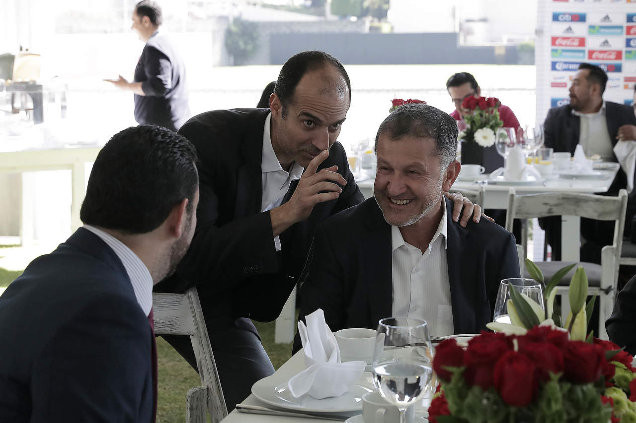 La Federación Mexicana de Futbol ha recibido multas en repetidas ocasiones por el grito de sus aficionados a los porteros rivales. (Archivo)