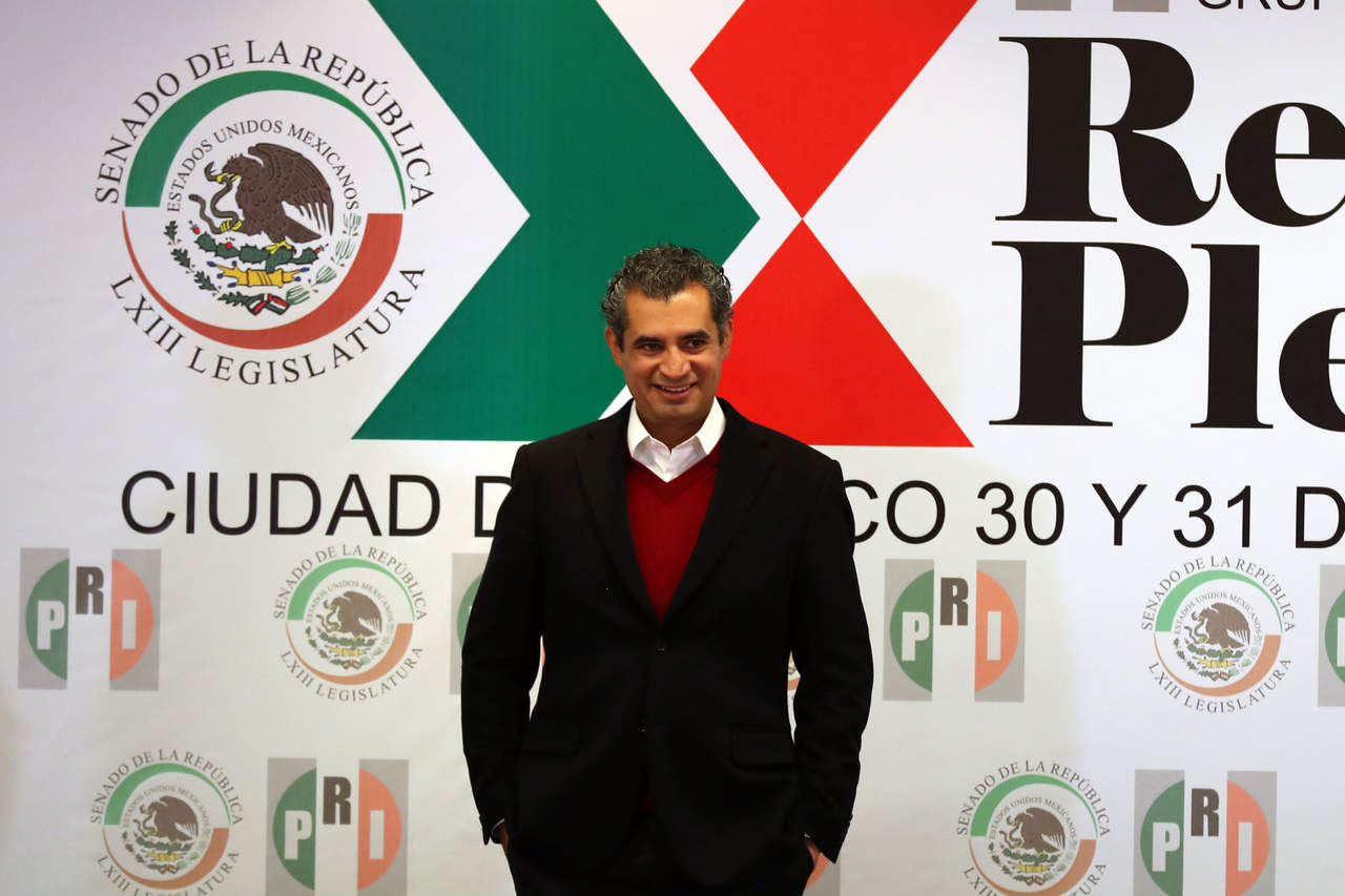 El dirigente subrayó que con propuestas puntuales para fortalecer la democracia el PRI, contribuye a la conmemoración del centenario de la Constitución Política mexicana. (ARCHIVO)