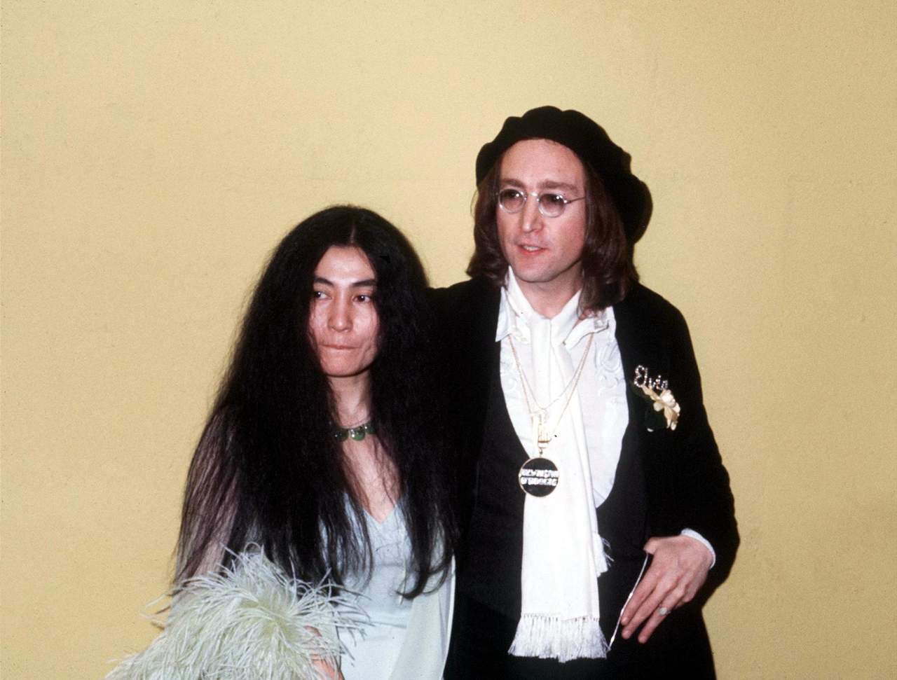 Trabajan en producción sobre Yoko Ono y John Lennon. (ARCHIVO)