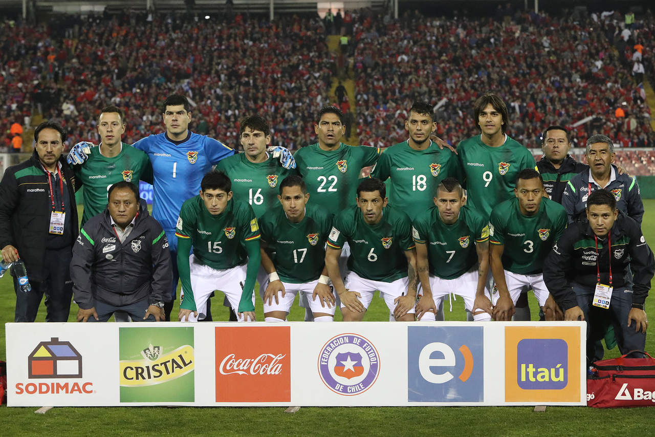 La selección de Bolivia perdió cuatro puntos por alineación indebida. (Archivo)