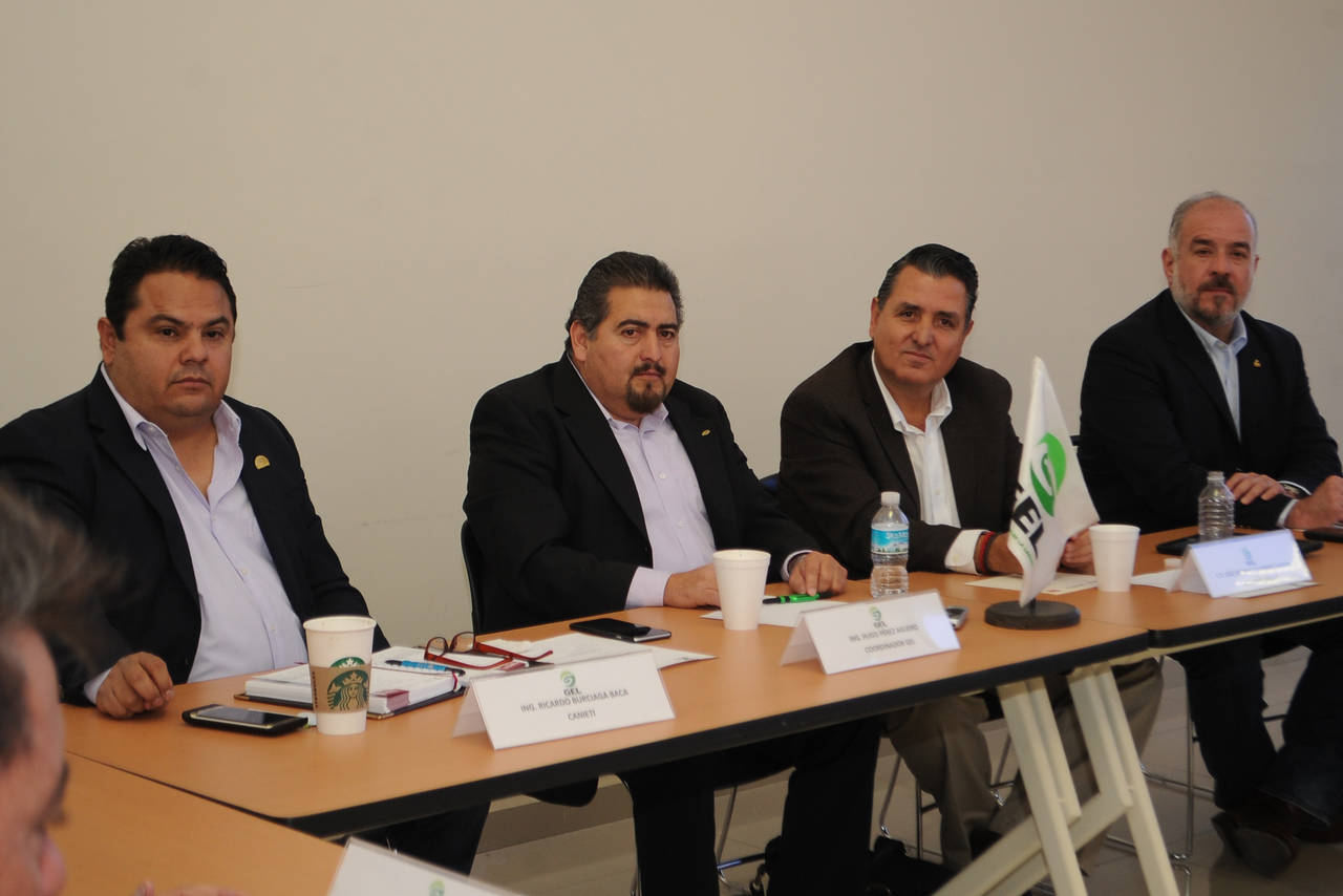 Escenario.Antonio Gutiérrez Jardón se reunió con miembros del GEL para afinar una estrategia para enfrentar a Trump. 