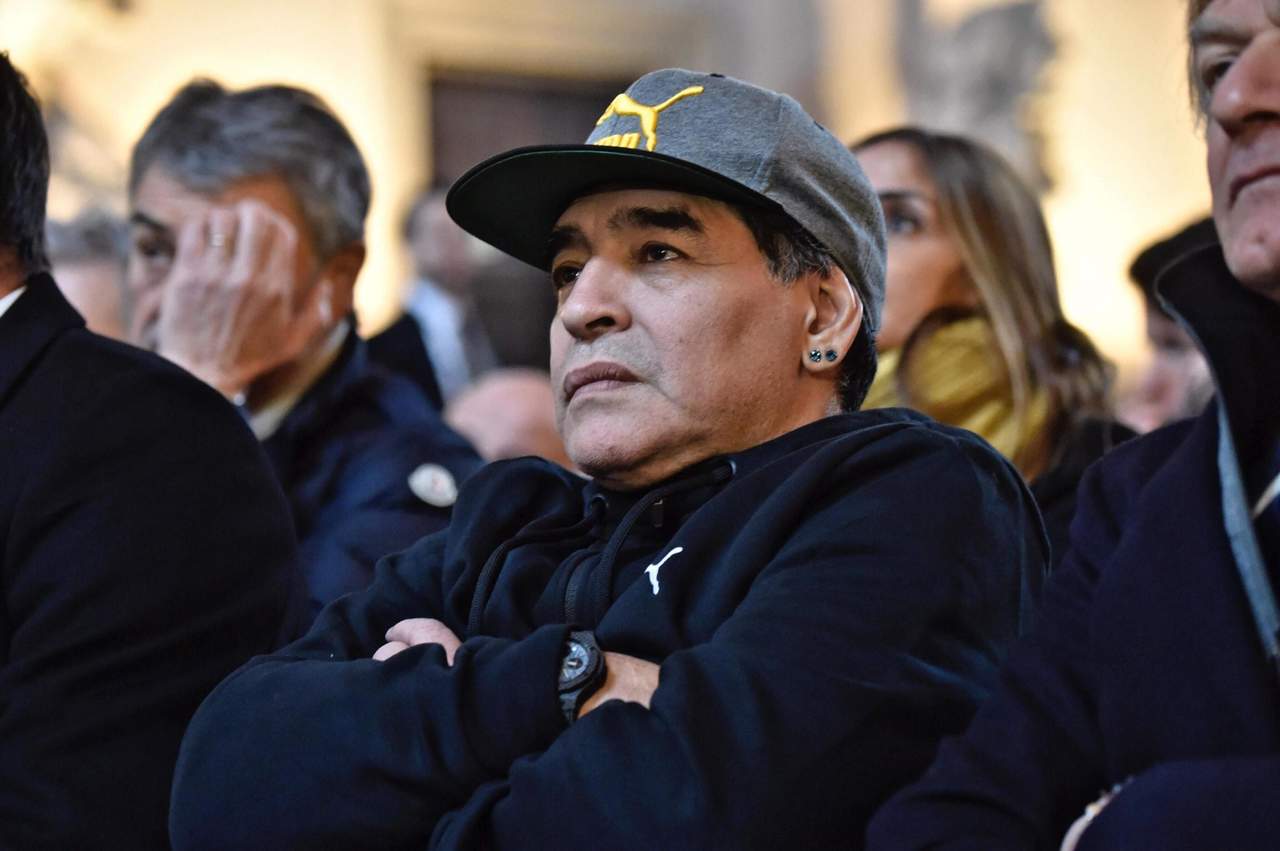 Maradona no especificó qué funciones cumplirá en la FIFA, pero su abogado Matías Morla detalló que 'fue designado Capitán del equipo de las Leyendas de la FIFA'. (ARCHIVO)