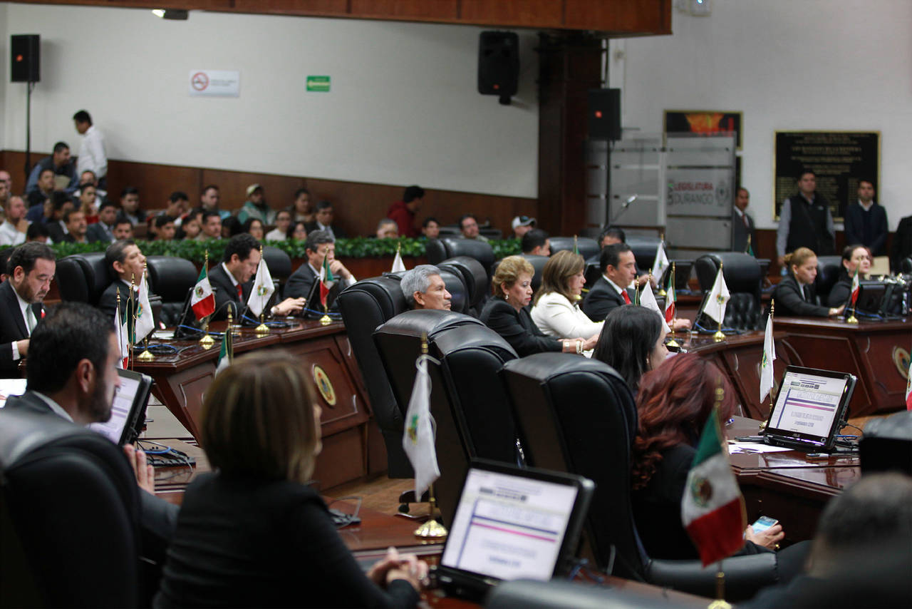 Plazo. Con casi tres semanas de retraso, el Congreso del Estado alista la reforma constitucional en combate a la corrupción.