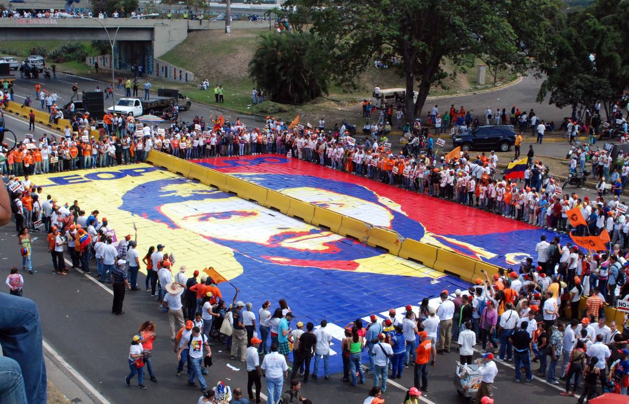 Petición. Miles de personas se concentraron en Caracas para pedir la liberación del dirigente opositor venezolano Leopoldo López.