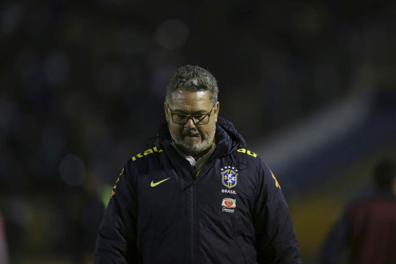 Rogerio Micale fue despedido tras no poder clasificar a la selección sub-20 de Brasil al Mundial. (Archivo)