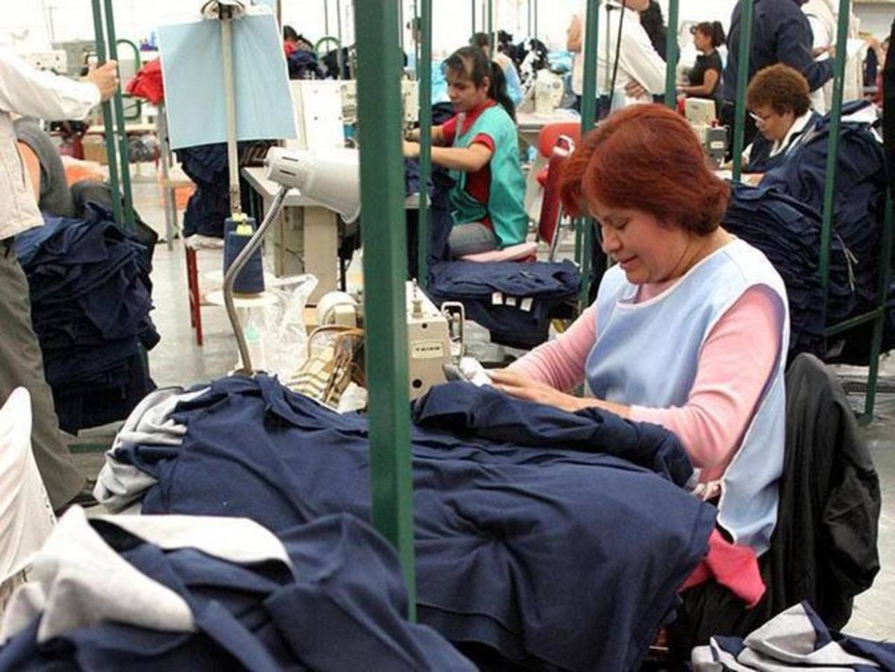 Contracción. La industria textil es una de las que ha enfrentado retrocesos en empleo. 