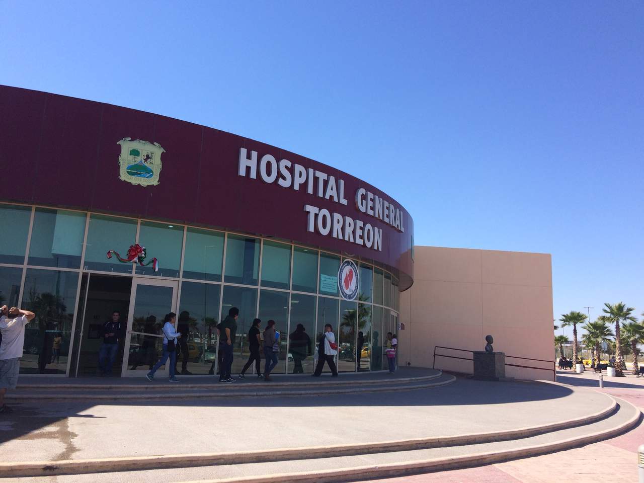 La menor fue trasladada al Hospital General de Torreón, en donde lograron estabilizarla. (ARCHIVO)