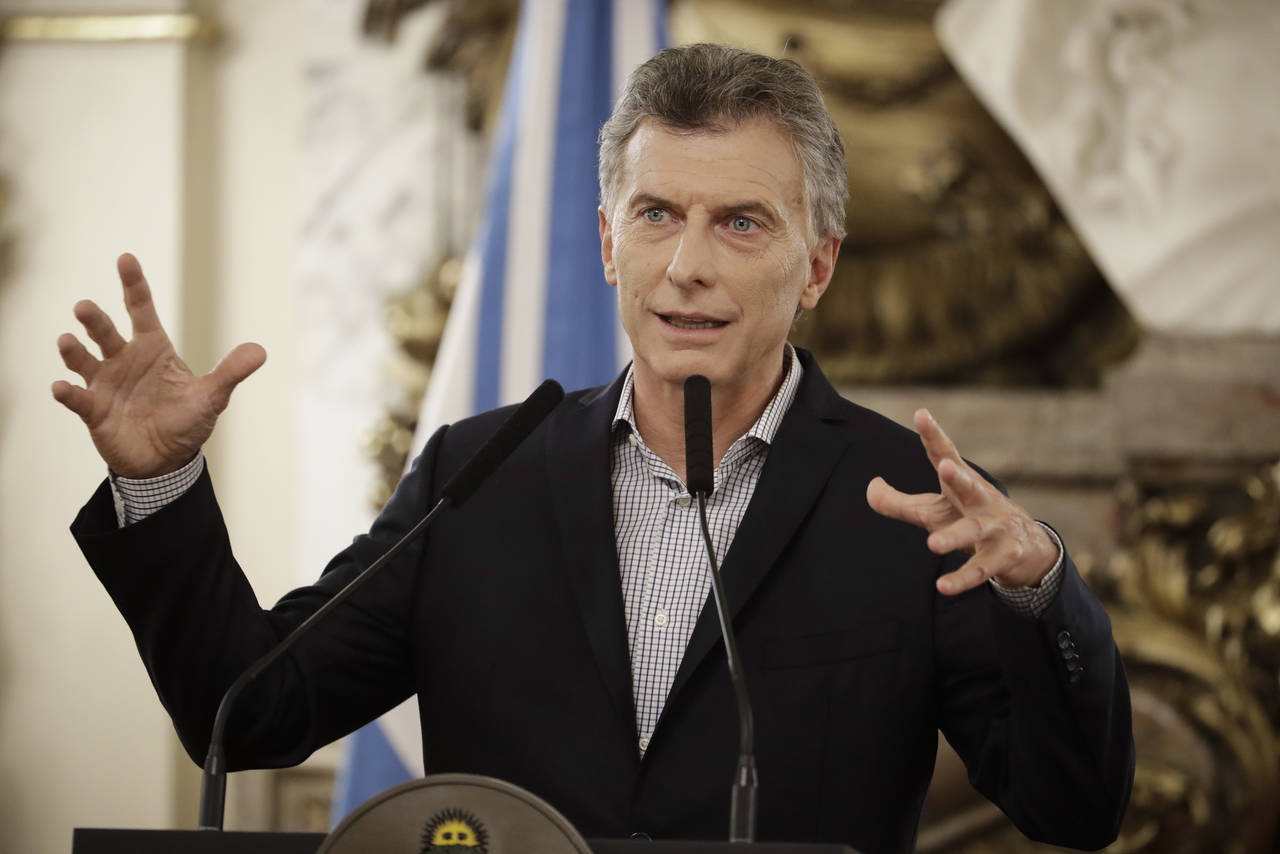 Libre. El ministro argentino de Comunicaciones, Óscar Aguad, deslindó a Macri del acuerdo sobre una millonaria deuda.