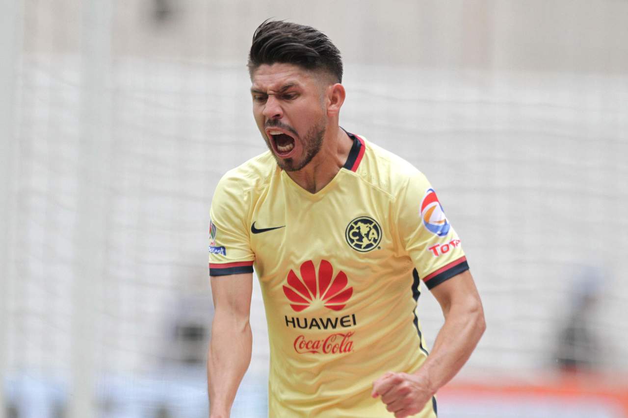 Desde su llegada a Coapa en el Apertura 2014, “El Hermoso” ha disputado cinco duelos de Liga ante los celestes y en cuatro de ellos ha estremecido la valla.

