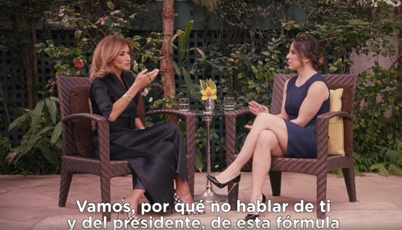 A través de sus redes sociales, la serie de Netflix dio a conocer el video de la entrevista entre Micha y Emilia Urquiza, personaje de Kate. (ESPECIAL)

