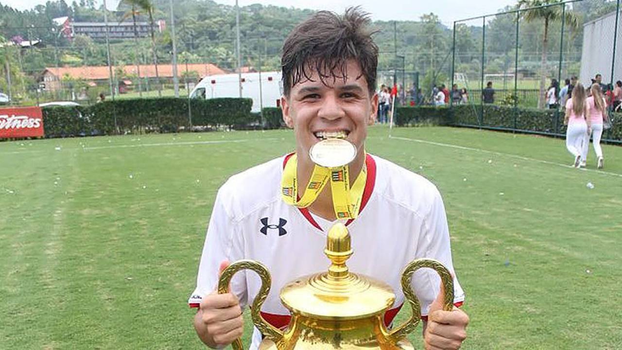 El jugador permanecía con las categorías juveniles del Sao Paulo.