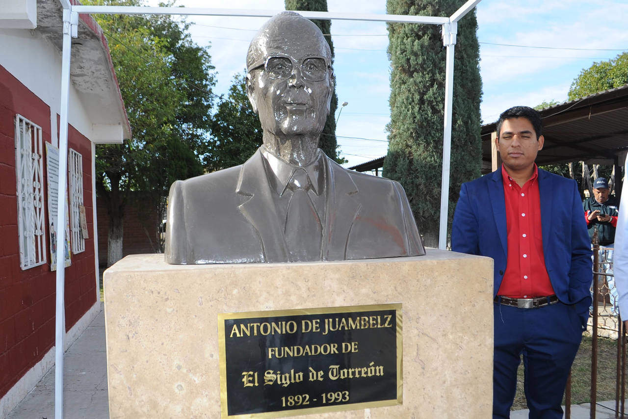 Recuerdo. El busto en honor a don Antonio de Juambelz se encuentra en la escuela del mismo nombre. (Ramón Sotomayor)