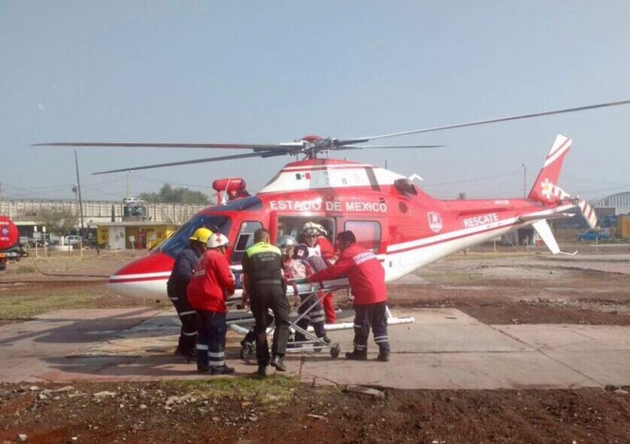 La Cruz Roja del Estado de México indicó que hay nueve lesionados, de los cuales, cuatro han sido trasladado vía aérea al Hospital de Altas Especialidades de Zumpango. (TWITTER) 
