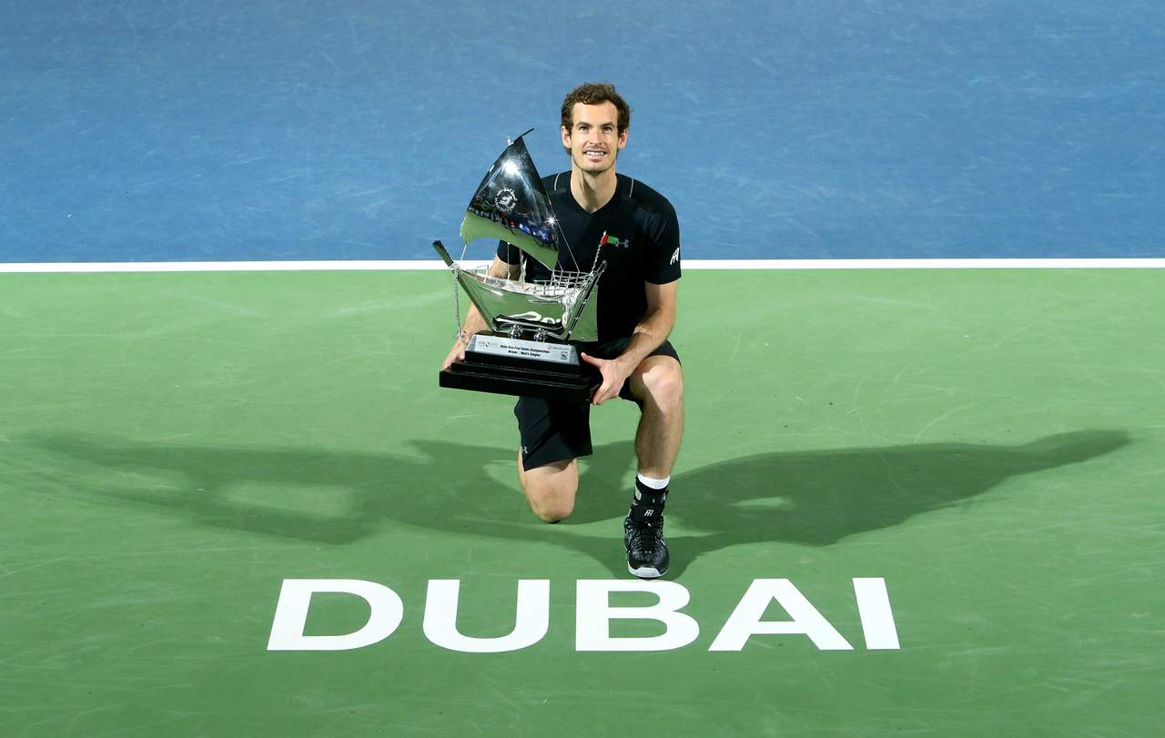 Andy Murray se coronó en Dubai al vencer 6-3, 6-2 al español Fernando Verdasco. (EFE)