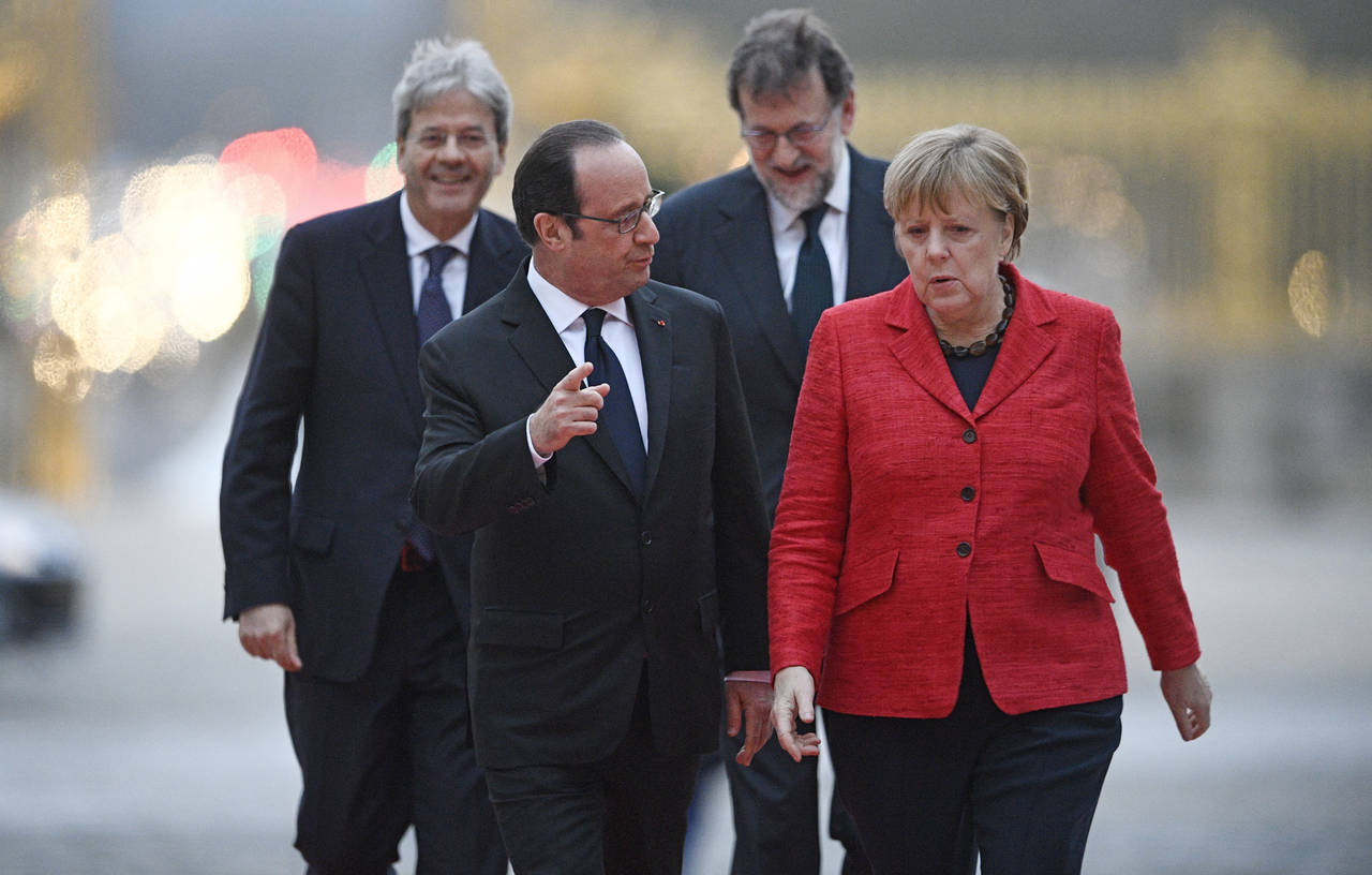 Por soluciones. Los líderes de Francia, Alemania, España e Italia abogaron en su cumbre de Versalles por una Unión Europea que avance a varias velocidades.