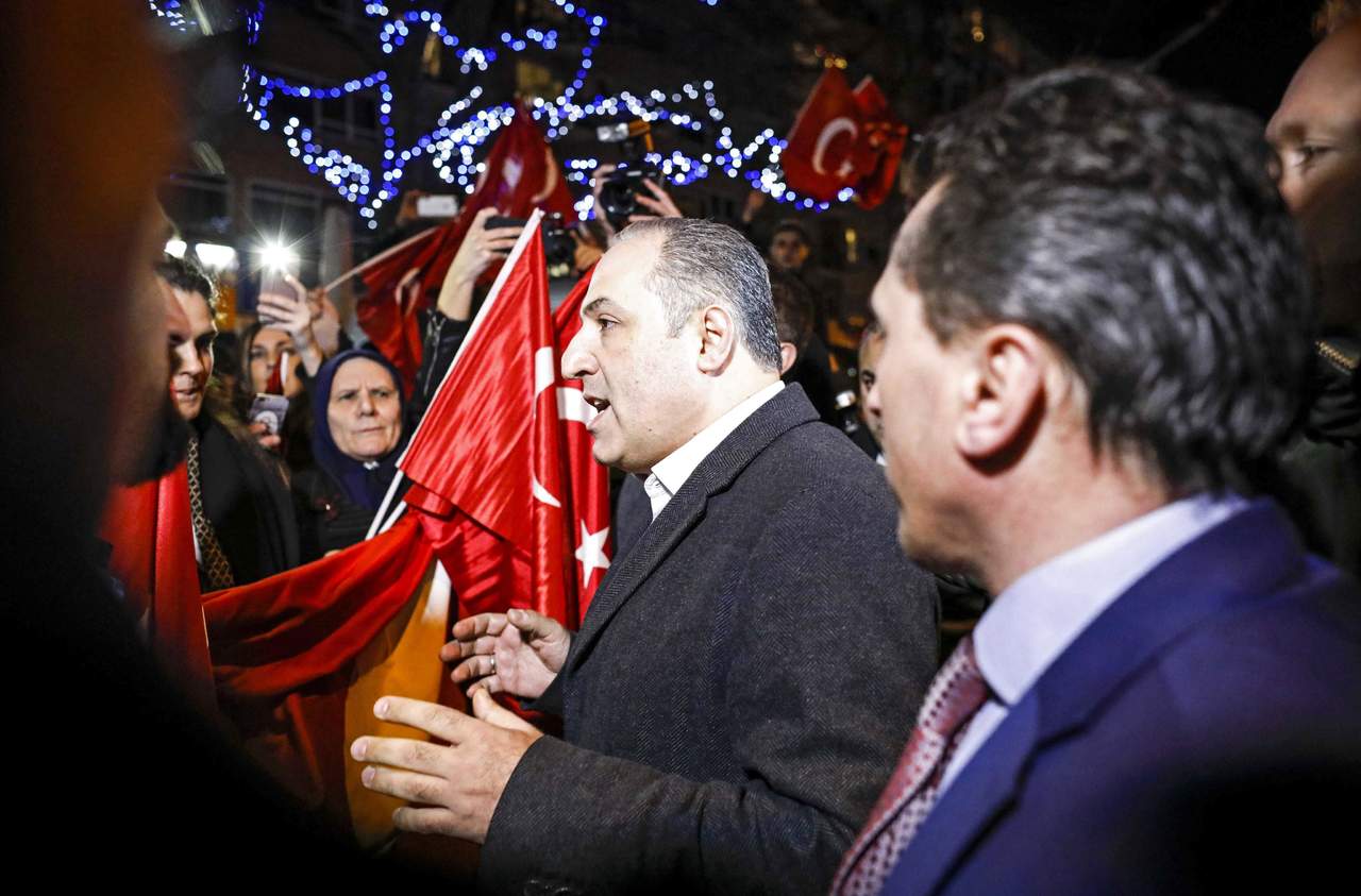 El gobierno de Turquía pidió además  al embajador holandés en Ankara, que está de licencia en el extranjero, no volver 'por un tiempo'. (EFE)