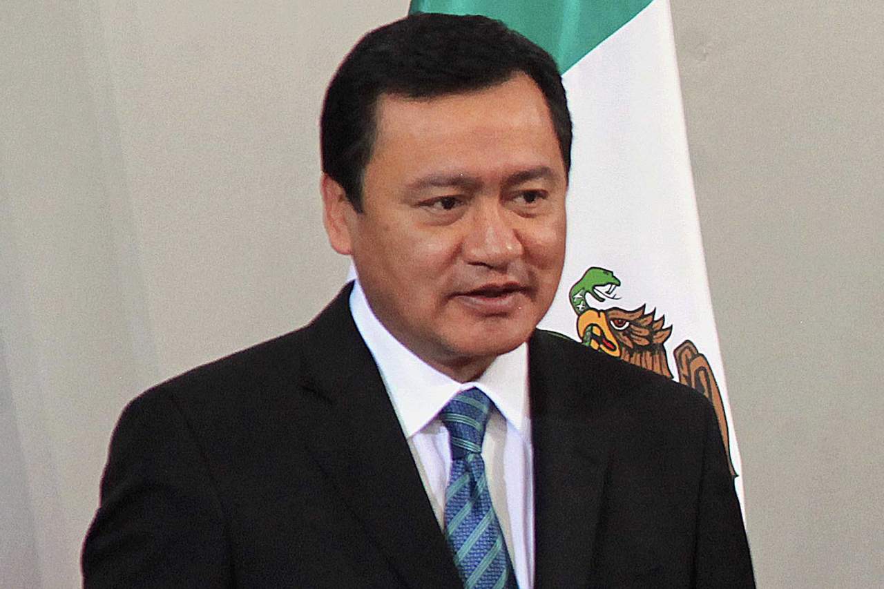 Osorio Chong estuvo en Coacalco, acompañado del gobernador del Estado de México, Eruviel Ávila Villegas. (ARCHIVO)