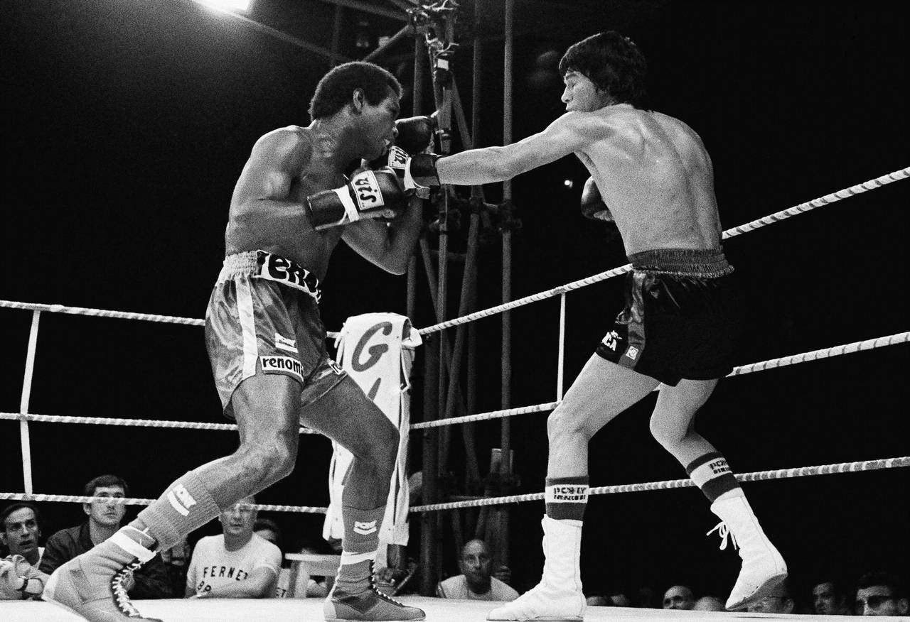 Rodrigo 'Rocky' Valdés (i) se enfrentó en par de ocasiones a Carlos Monzón en la década de los setenta. (Archivo)