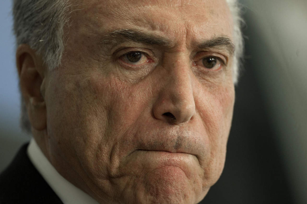 Sobornaba fiscales para facilitar la venta de carne vencida y adulterada también le pagaba coimas al Partido del Movimiento Democrático Brasileño (PMDB), del presidente Michel Temer. (ARCHIVO)