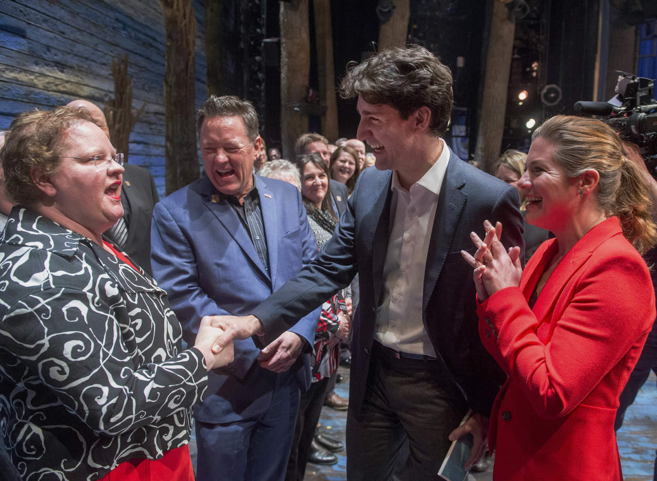  Trudeau se acercó a Nueva York para ver el musical Come From Away en Broadway. (AP) 
