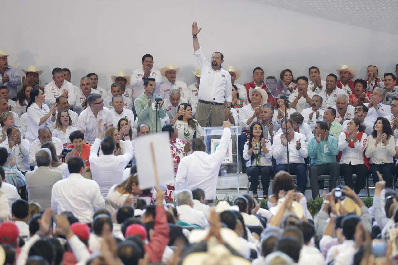  Ochoa Reza tomó protesta a Cota Jiménez como candidato a gobernador de Nayarit. (EL UNIVERSAL)